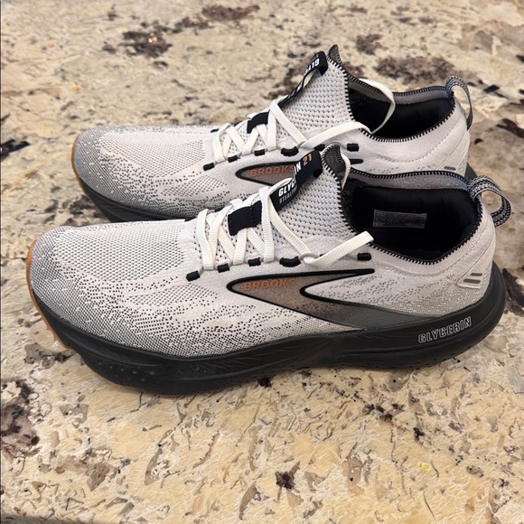 110448 1D 135 Brooks Glycerin stealthfit 21 - Picture 3 of 6